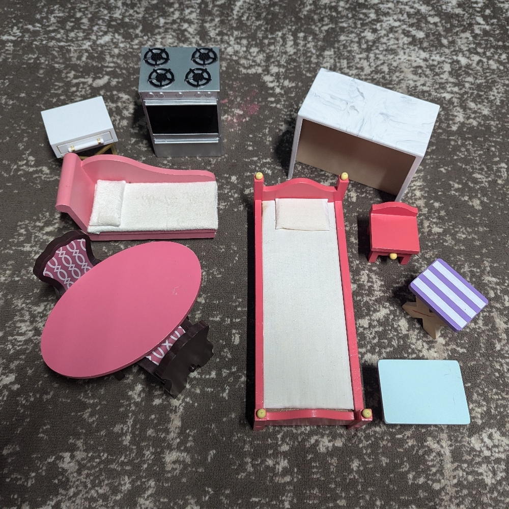 LOT Kid Kraft Barbie Dollhouse Furniture - mixed lot